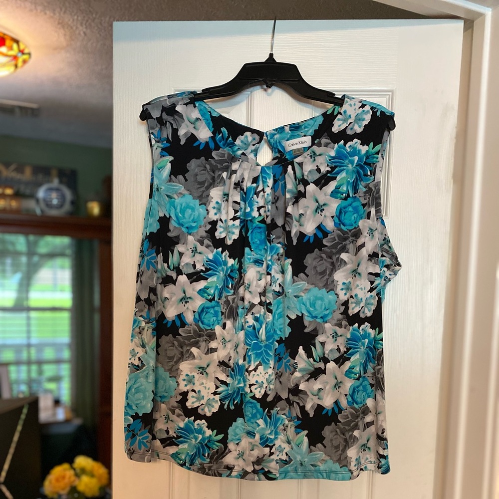 Calvin Klein Blue and Black Sleeveless Shell Blouse